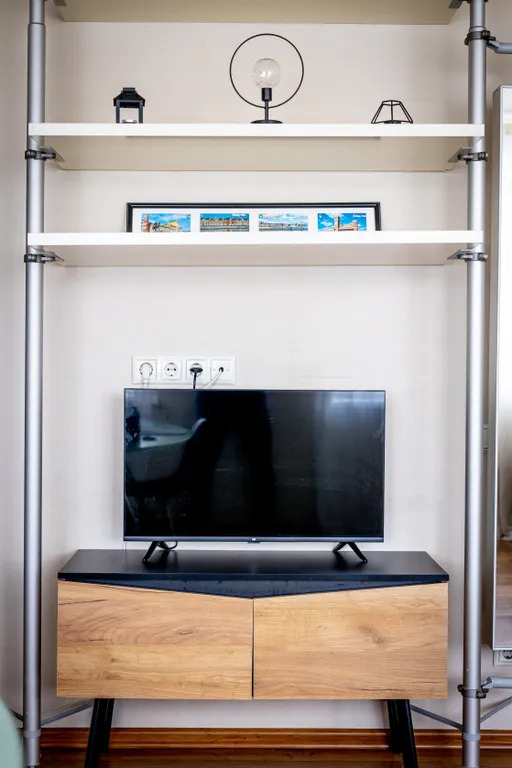 Евродвушка вблизи набережной