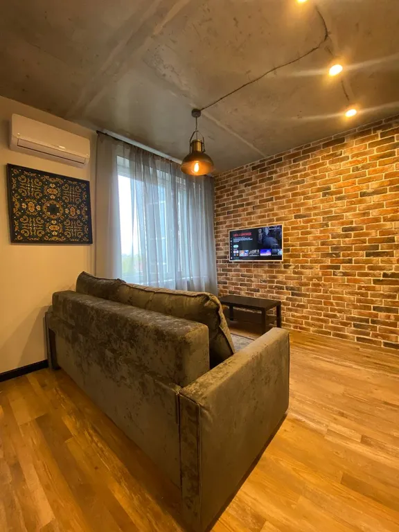 Квартира в стиле лофт с национальными элементами