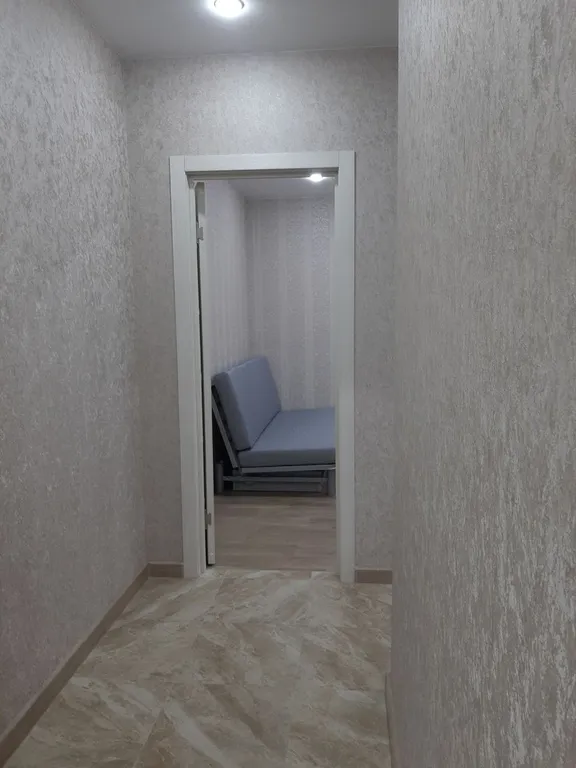 На въезде в город с новым ремонтом