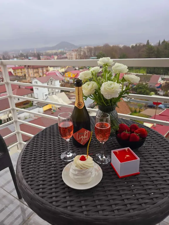 Квартира люкс у моря с видом на горы