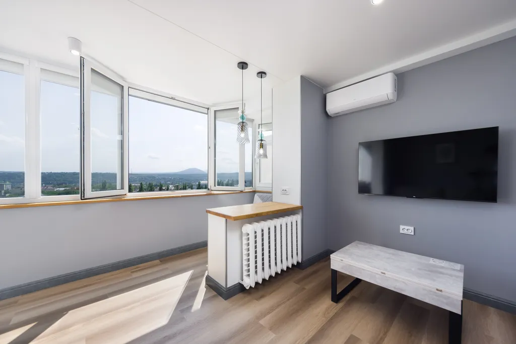 Современная уютная квартира с видом на горы