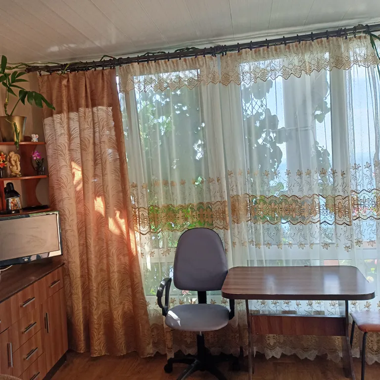 Уютный домик с видом на море и горы