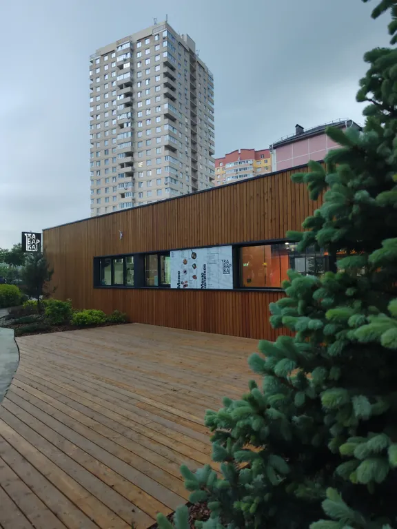 ЖК с охраняемой закрытой территорией большой детской зоной