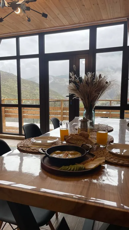 Дом с видом на горы