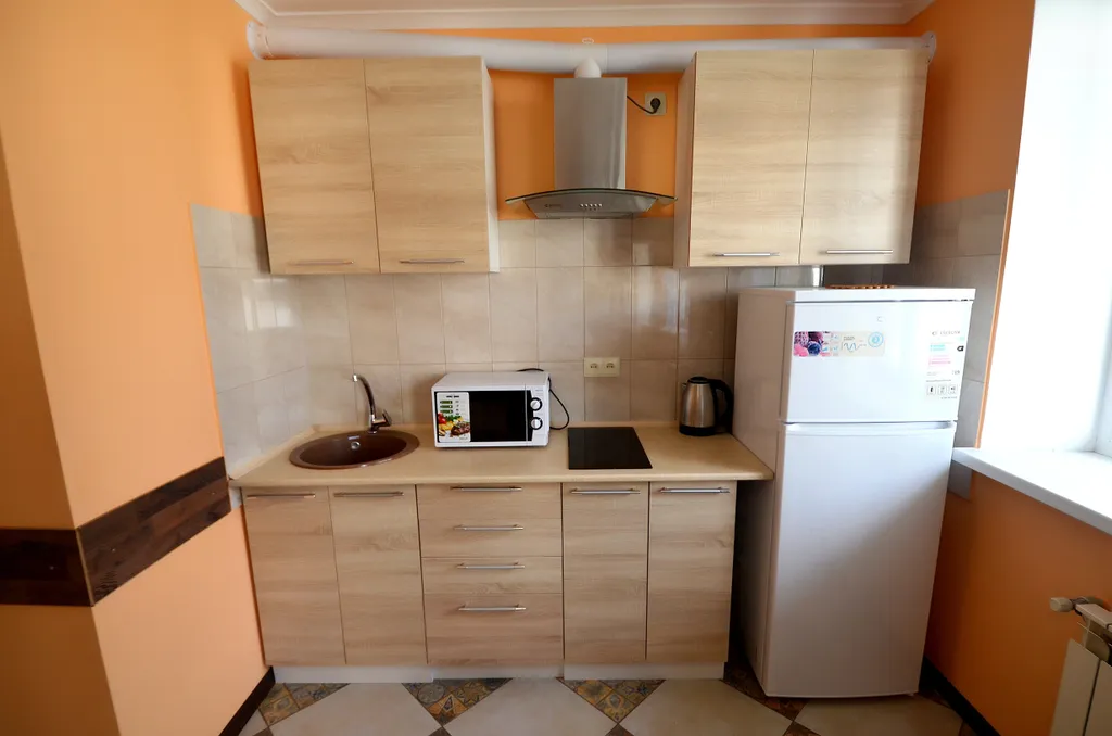 Квартира-студия персиковая