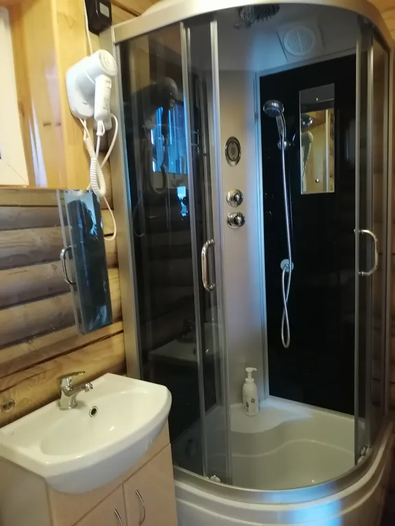 Коттедж с видом на Озеро.