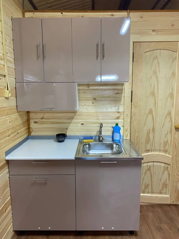 Уютный дом на берегу озера в Мочохе