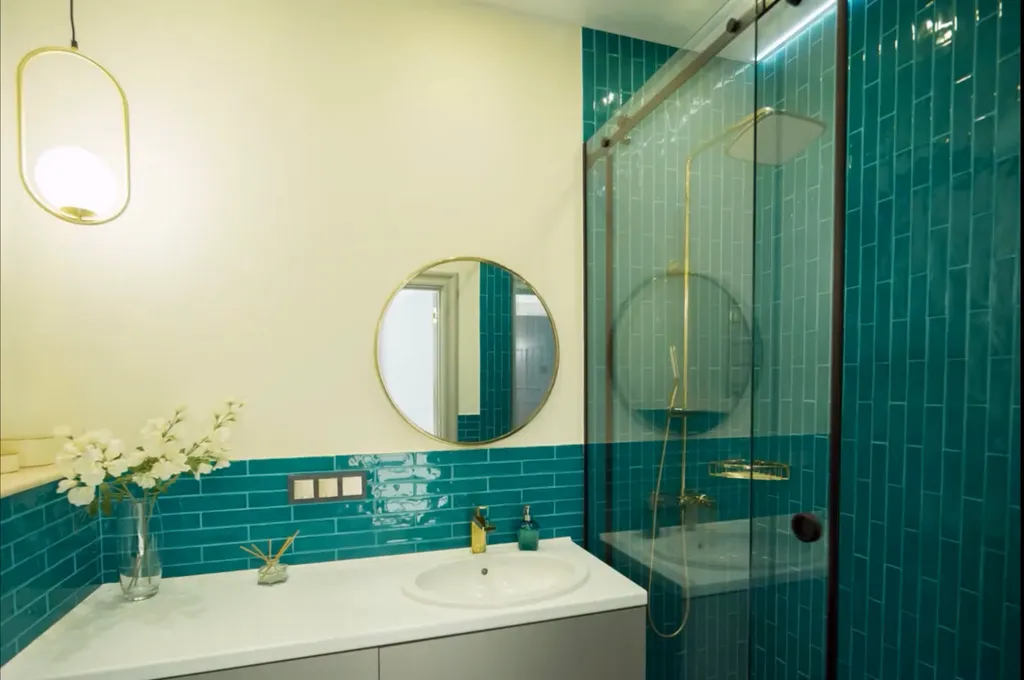 Дизайнерская большая квартира на берегу моря