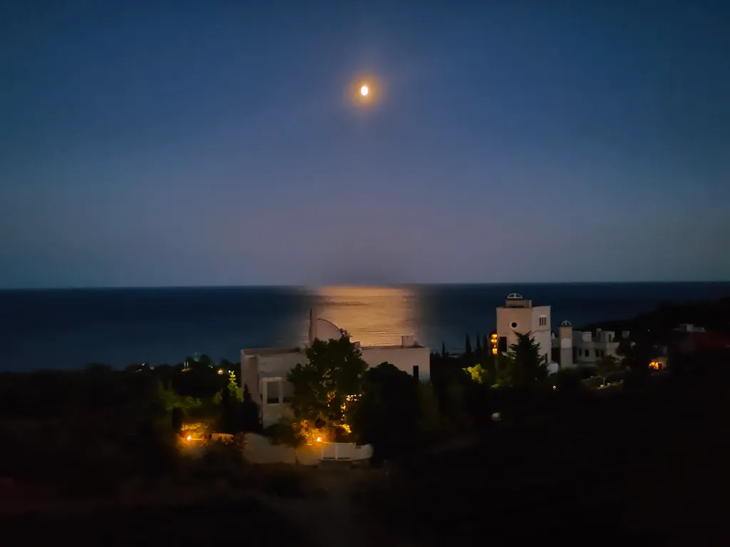 Студия с видом на море