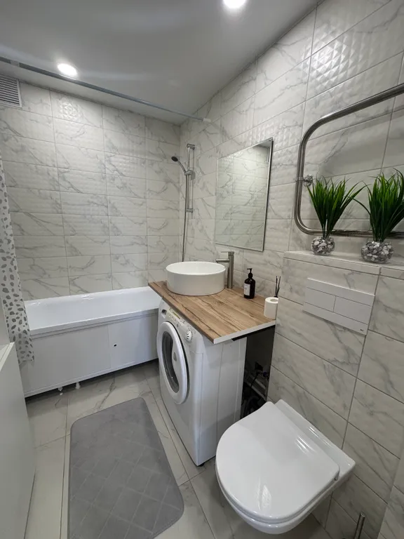 Потрясающая cтудия в центре с бaлконoм нa 14 этаже