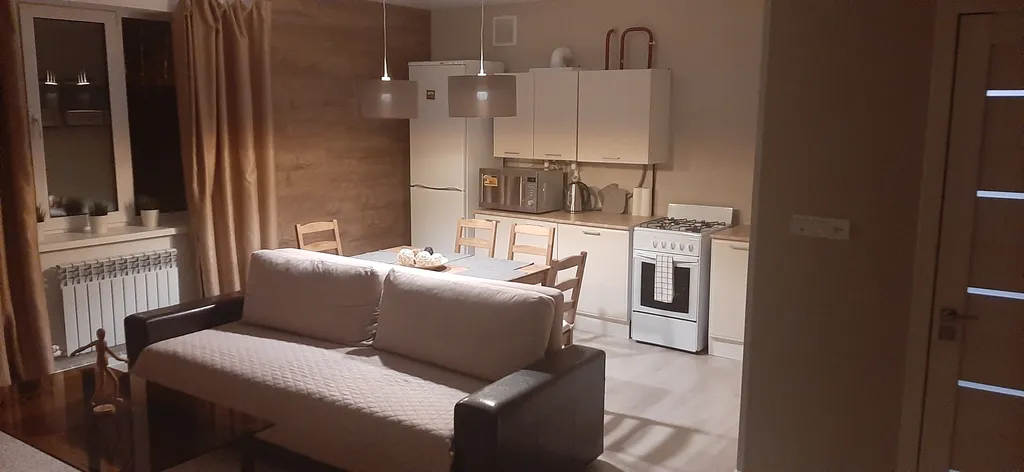 Дом в деревне с баней