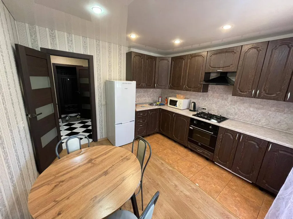 Уютная квартира в Ленинском районе — аренда посуточно в Саранск