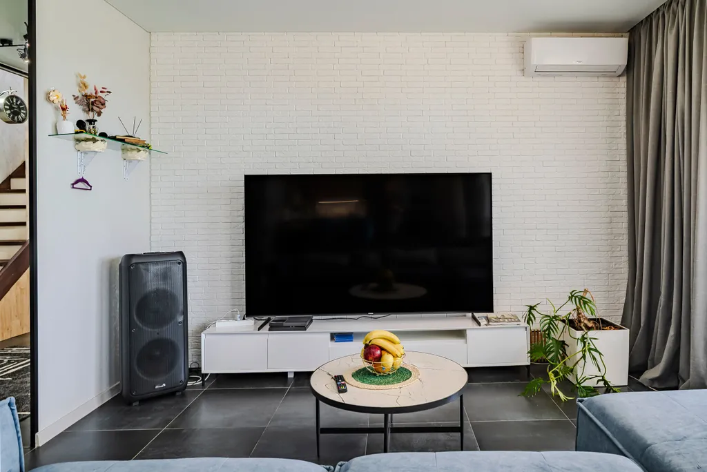 Дом в Хосте с видом на море