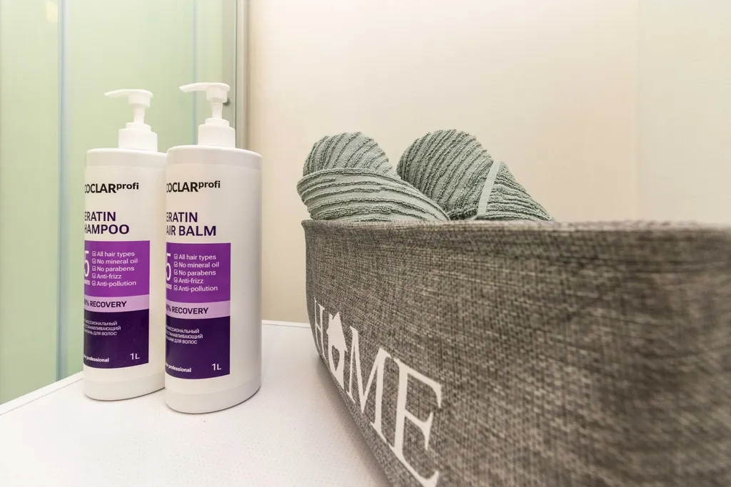 Квартира с жёлтым диваном