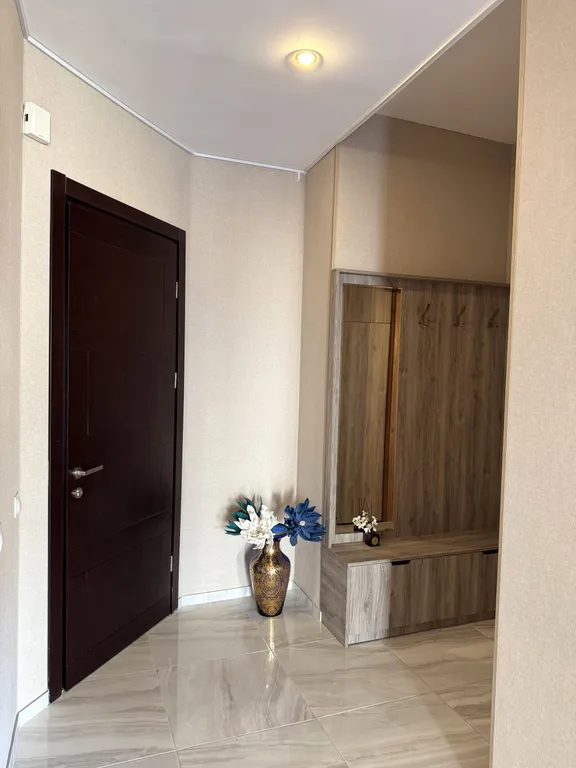 Дом, милый дом в центре города, Район Ваке