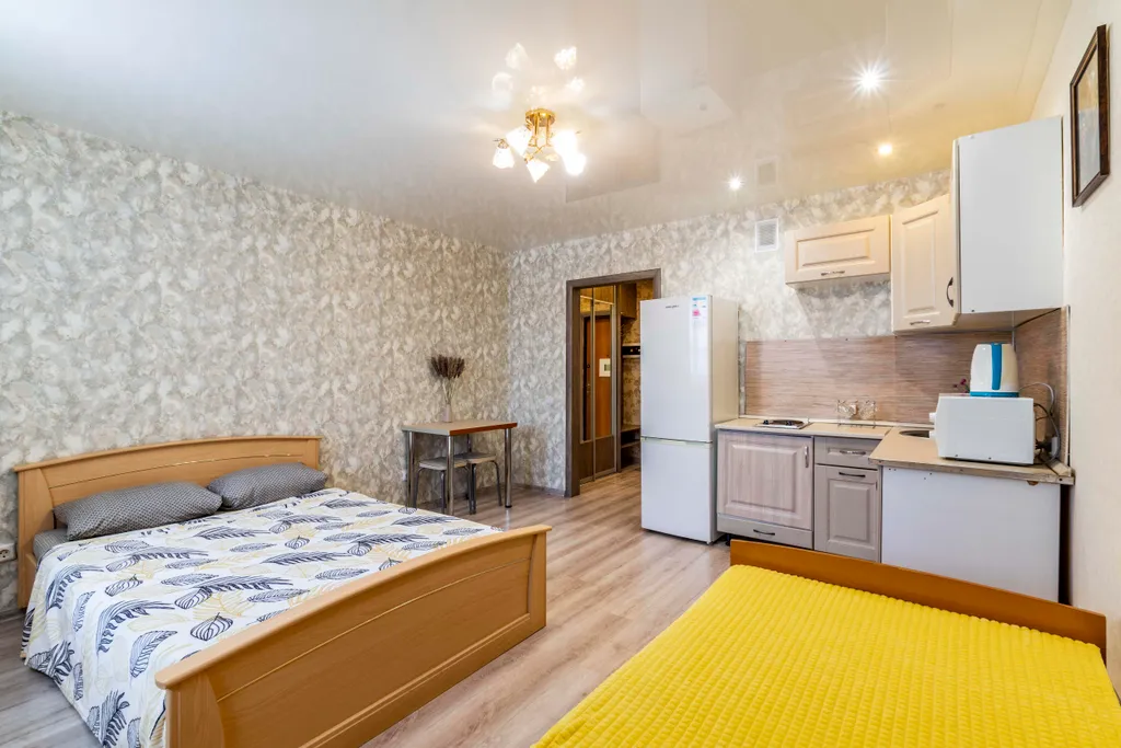 Квартира-студия с балконом для командированных и отдыха