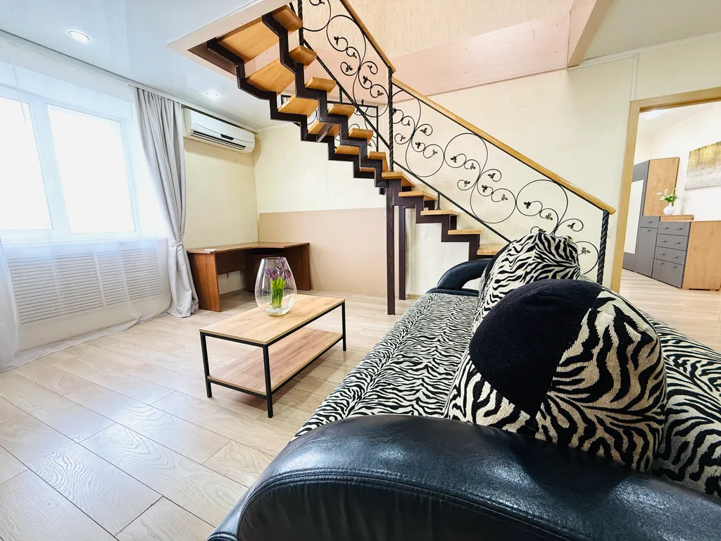 Пентхаус с дизайнерским исполнением в центре города