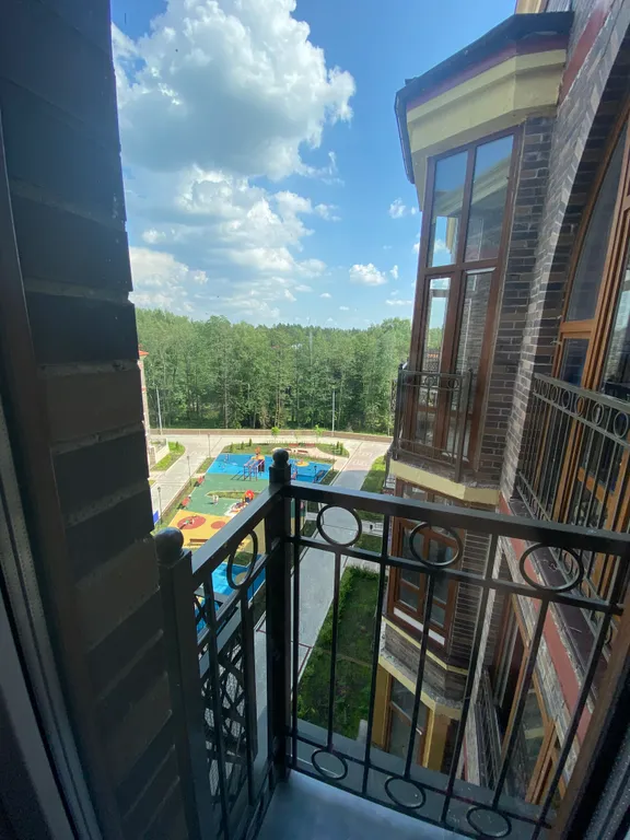 Уютная квартира вокруг лес, недалеко от госпиталя имени Вишневского