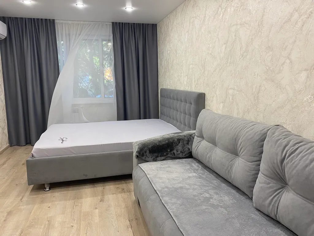 Двухкомнатная квартира на проспект кирова в районе самолет/московское