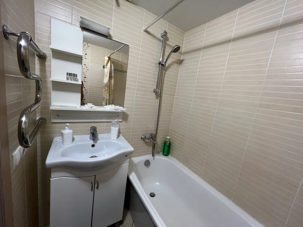 1к квартира в Деловом и Историческом Центре города с Новогодней Елкой