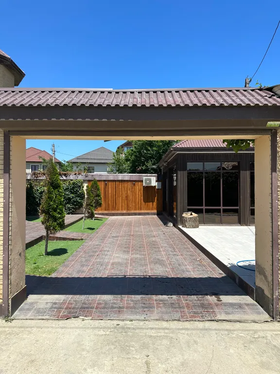 Дом на берегу моря