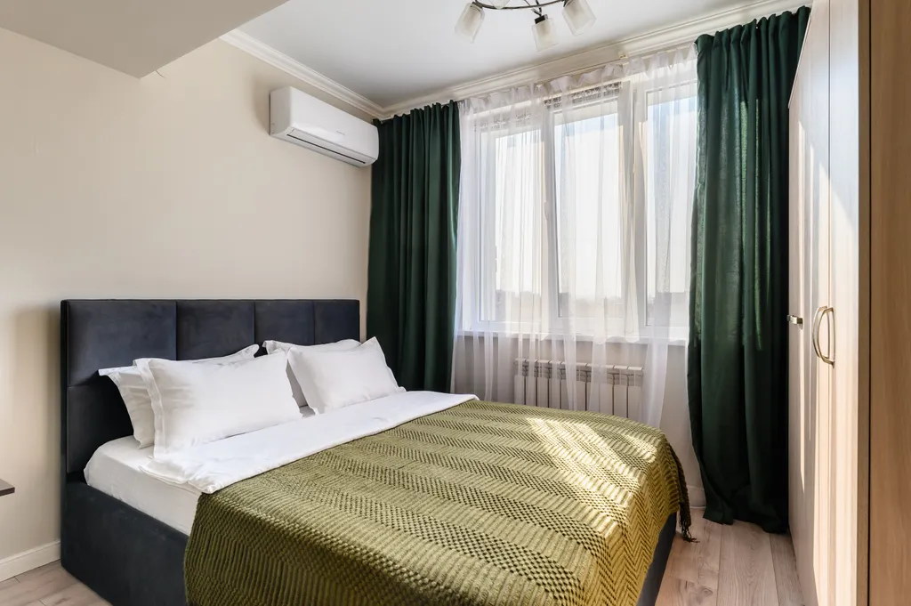 Квартира Изумрудная студия в Молодежке — Алматы