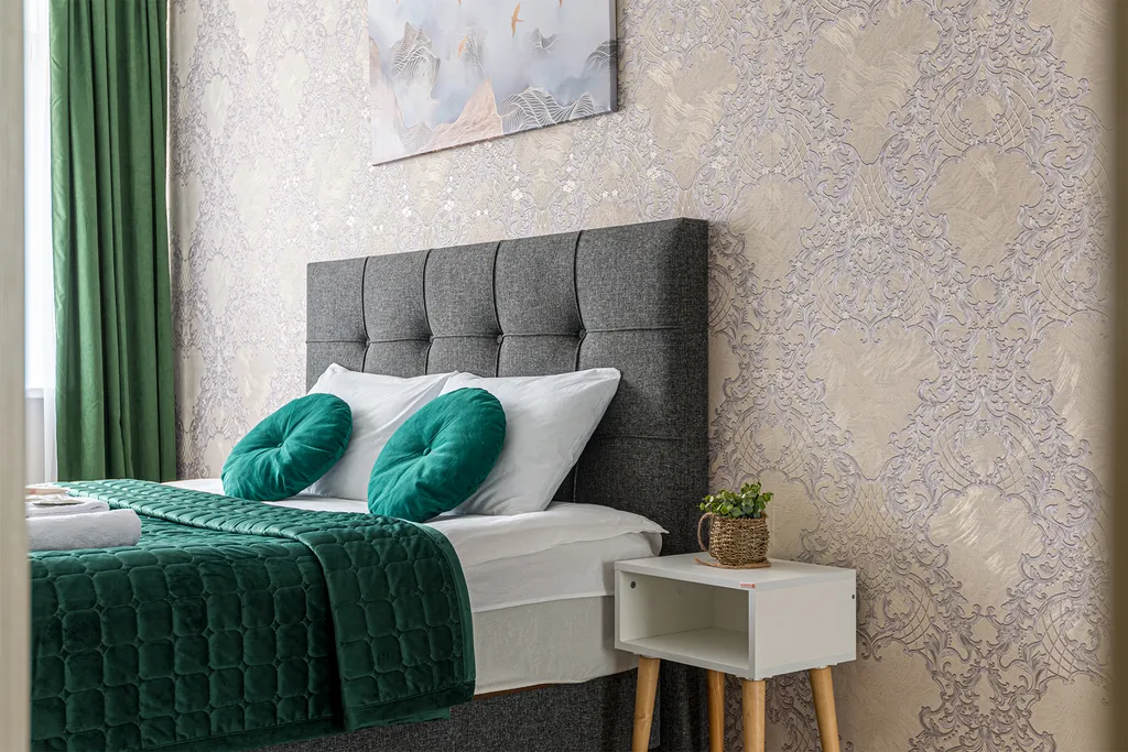 В зеленом микрорайоне Университет, гостиничный сервис, бесконтактно