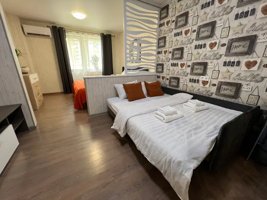 Уютная студия с панорамным балконом рядом с ТРЦ Мега и Шереметьево