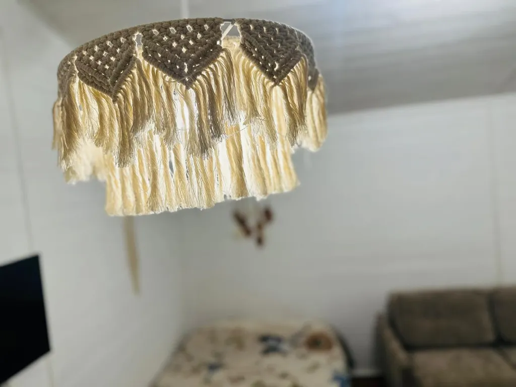 Амбаркаса iva - дом с ванной у окна