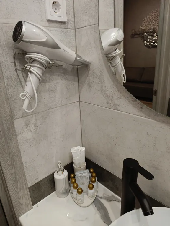 Уютное жилье рядом с парком лога, 800 метров, закрытая парковка, все есть