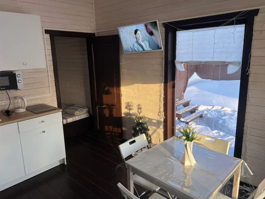 Коттедж Дом на окраине Казани на берегу реки и с собственным прудом — Казань