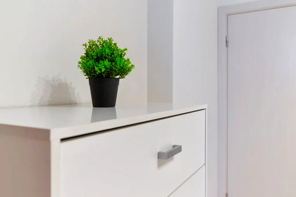 Шикарная 2-комнатная квартира с раздельными комнатами и балконом