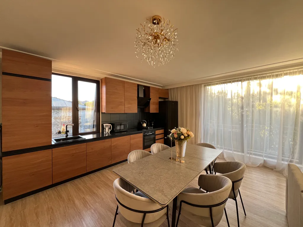 Апартамент с видом на море и город