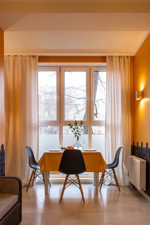 У спуска к морю