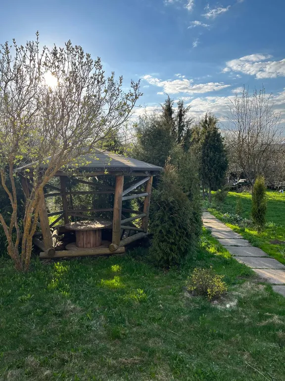 Уютный деревенский домик с русской баней возле берега озера