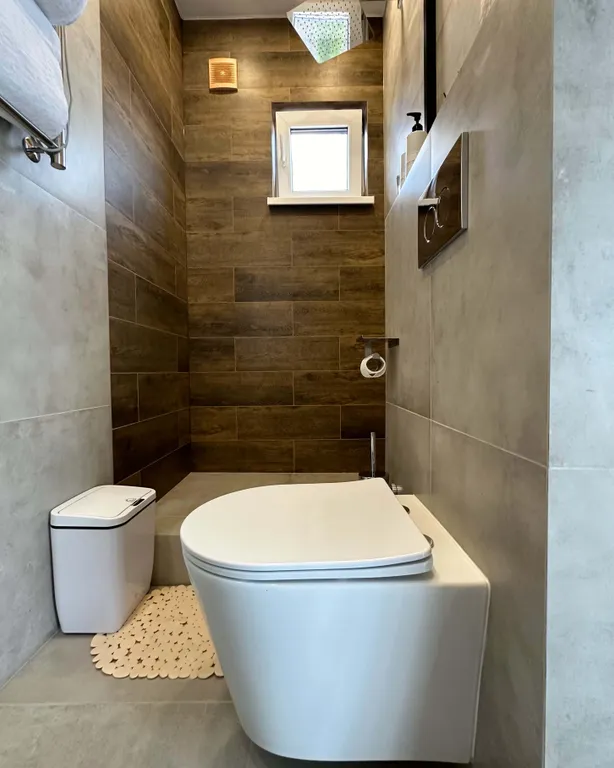 Дом на берегу реки