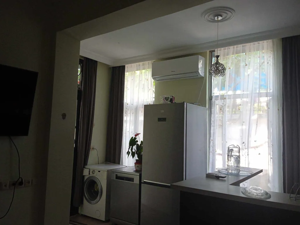 Квартира Комната в частном доме со своей куxней и санузлом — Батуми