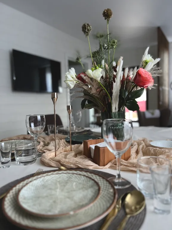 Новый гостевой дом с дизайнерским ремонтом