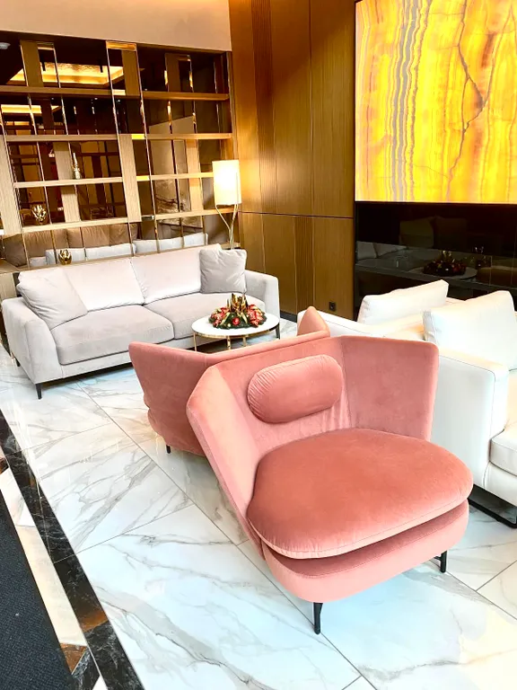 Элитная квартира в клубном доме на Площади 1905г