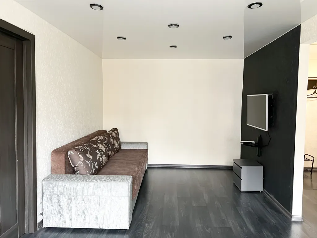 2‑комн. квартира в центре Мурманска на ул. Коминтерна, 17