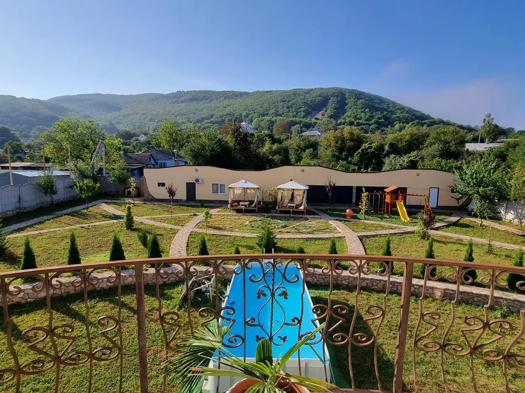 Дом среди гор в Байдарской долине Эвимиз