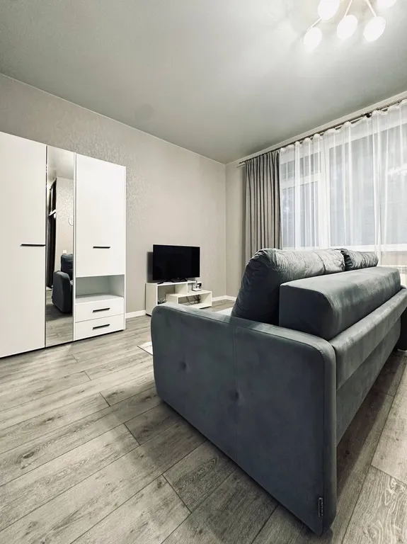 Светлая уютная квартира на популярной набережной реки Ангары