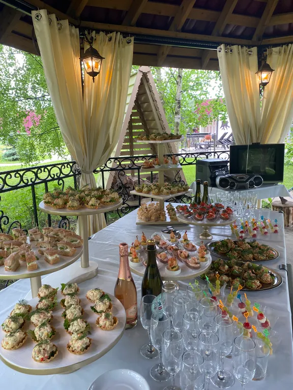 Коттедж Коттедж с новым ремонтом, с танцполом, караоке, баней и чаном — Ермолино