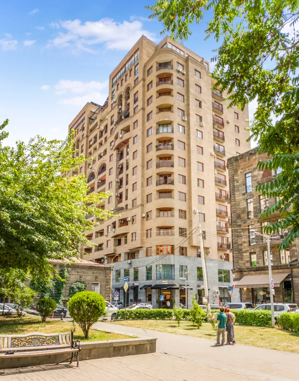 Семейная квартира в центре города