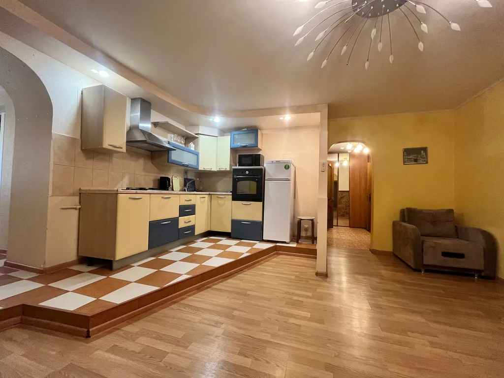 Квартира Евротрёшка в центре — аренда посуточно в Саратов