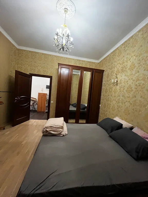 Квартира Трехкомнатные апартаменты Люкс — Колпино