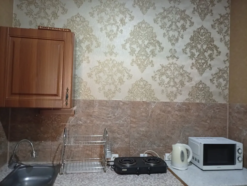 Студия напротив ТРЦ Галерея