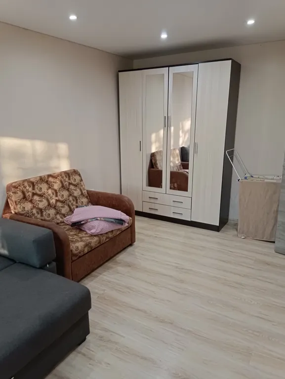 Однокомнатнaя кваpтирa в цeнтрe