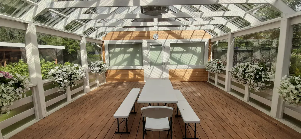 Уютный коттедж с русской баней в черте города