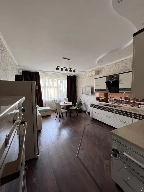 Комфортная квартира в центре ЖК Санни Хилс